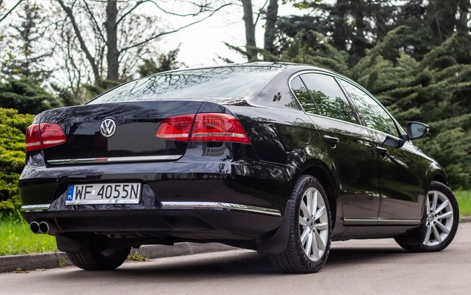 Volkswagen Passat cena 49900 przebieg: 196700, rok produkcji 2011 z Warszawa małe 596